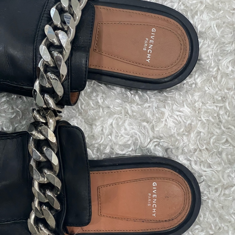 Givenchy Chain Trimmed Leather Slides Mules - Picture 4 of 11